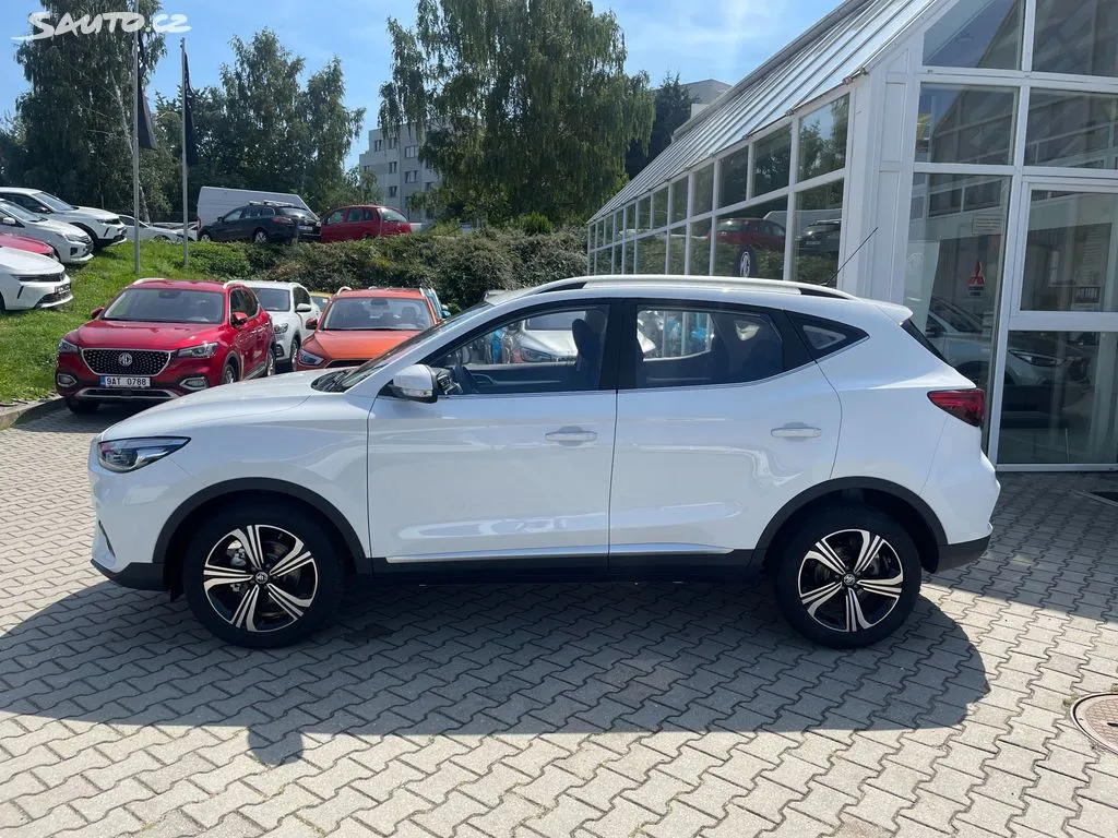 MG ZS Essential 1,5 78 kW MT5 Image 2